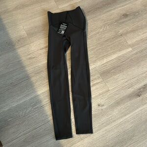 Brand new 1st Phorm women’s workout leggings